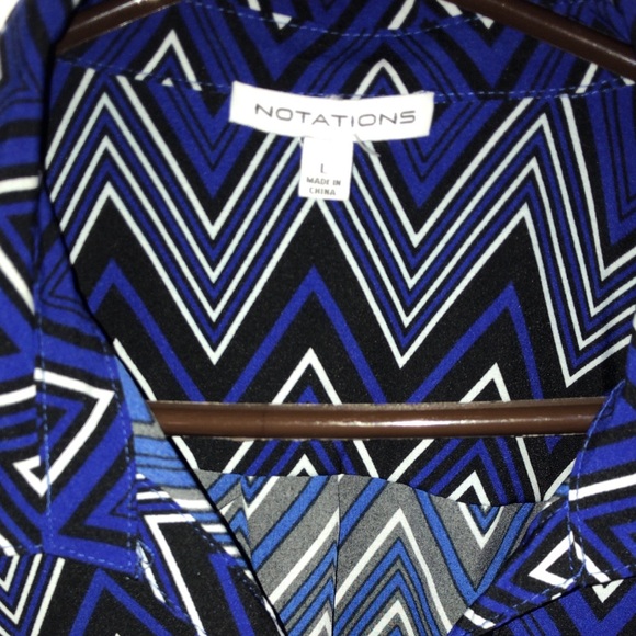 Button down blouse - Picture 2 of 3